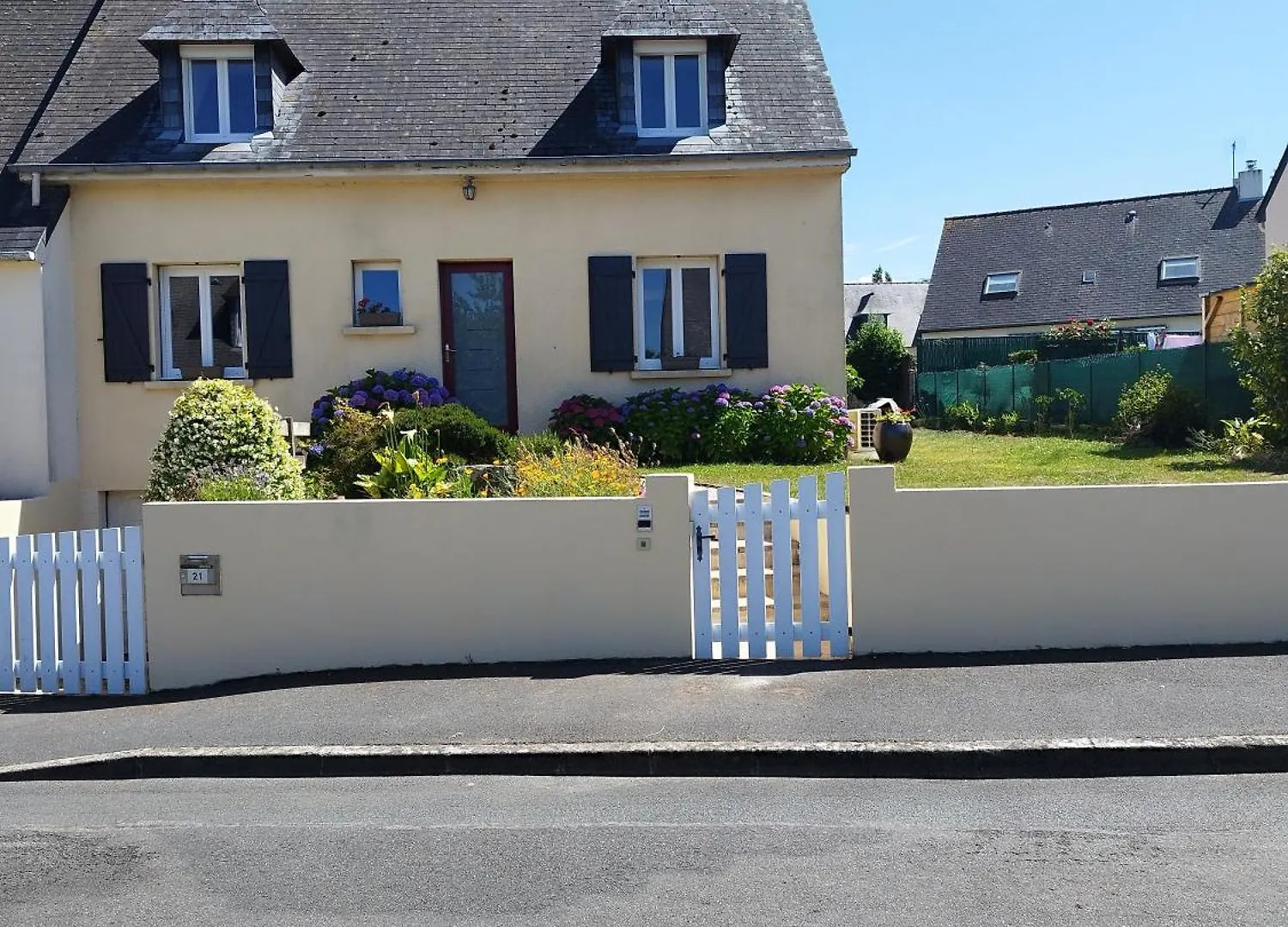 Holiday home Maison Proche De La Mer Saint-Meloir-des-Ondes